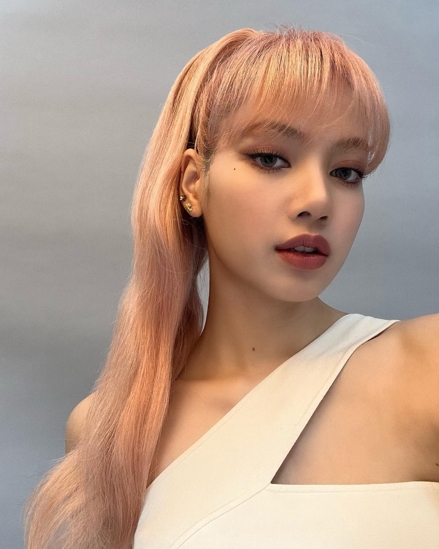 LISA ลิซ่า BLACKPINK