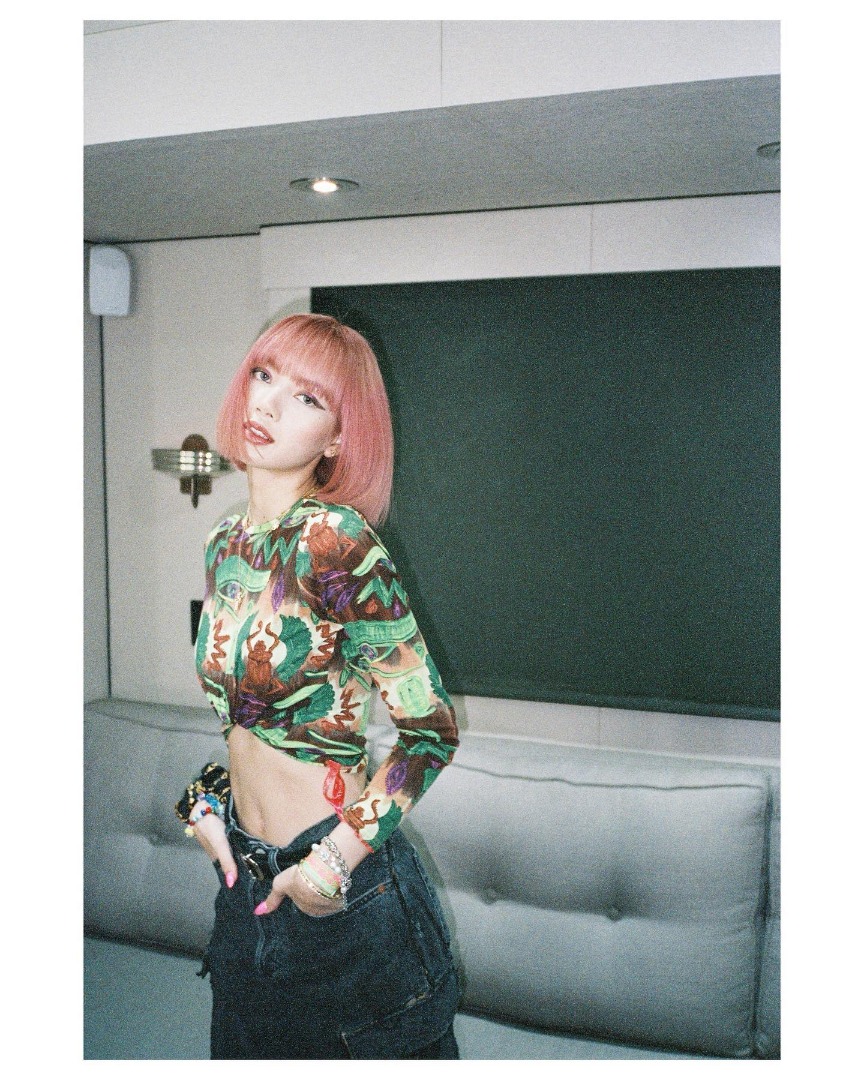LISA ลิซ่า BLACKPINK