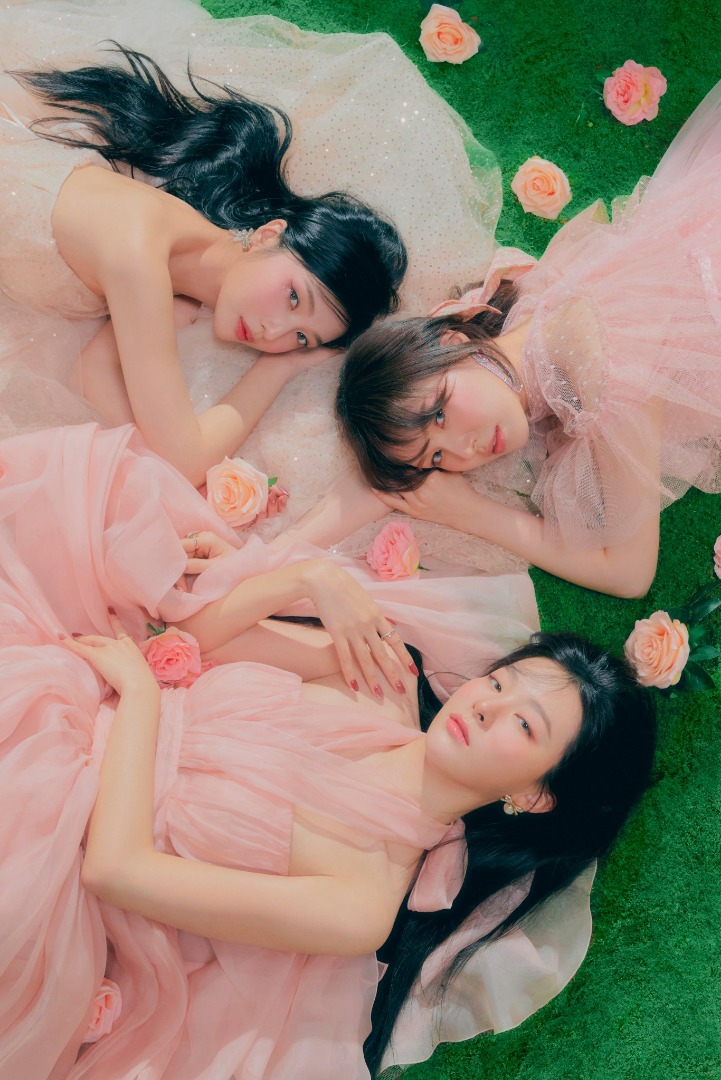 Red Velvet: The ReVe Festival 2022 – Feel My Rhythm