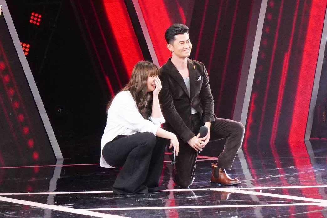 ร้องข้ามกำแพง 