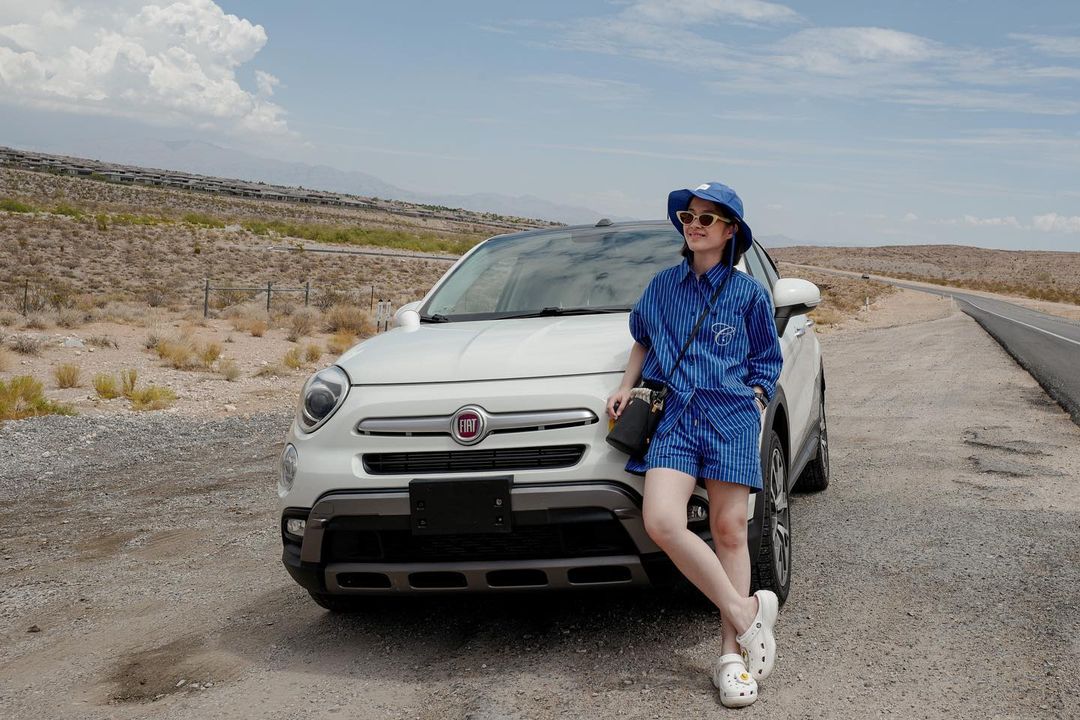 ตุ๊กตา จมาพร 