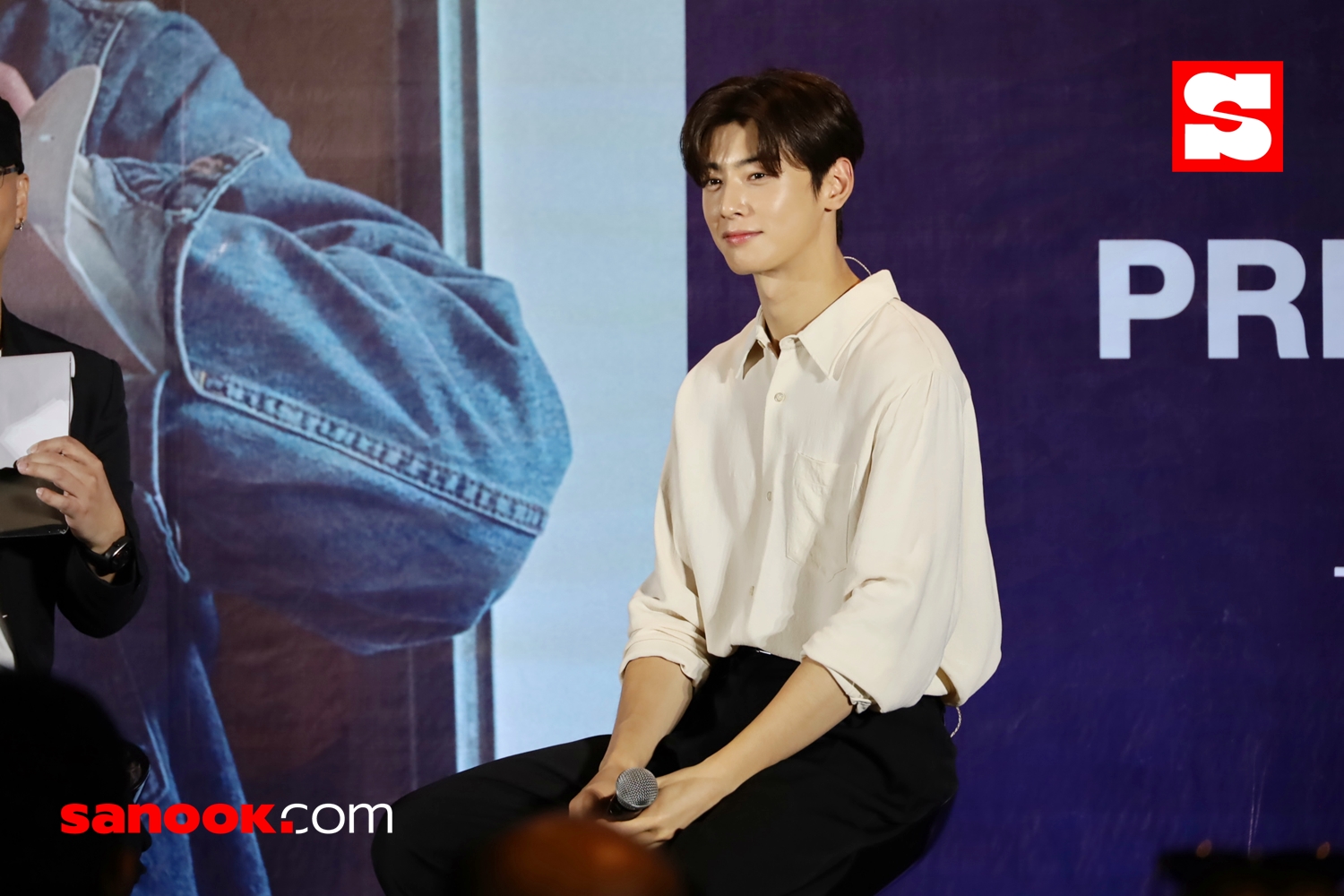 CHA EUN-WOO “JUST ONE 10 MINUTE” <STARRY CARAVAN>” in Bangkok Press Conference