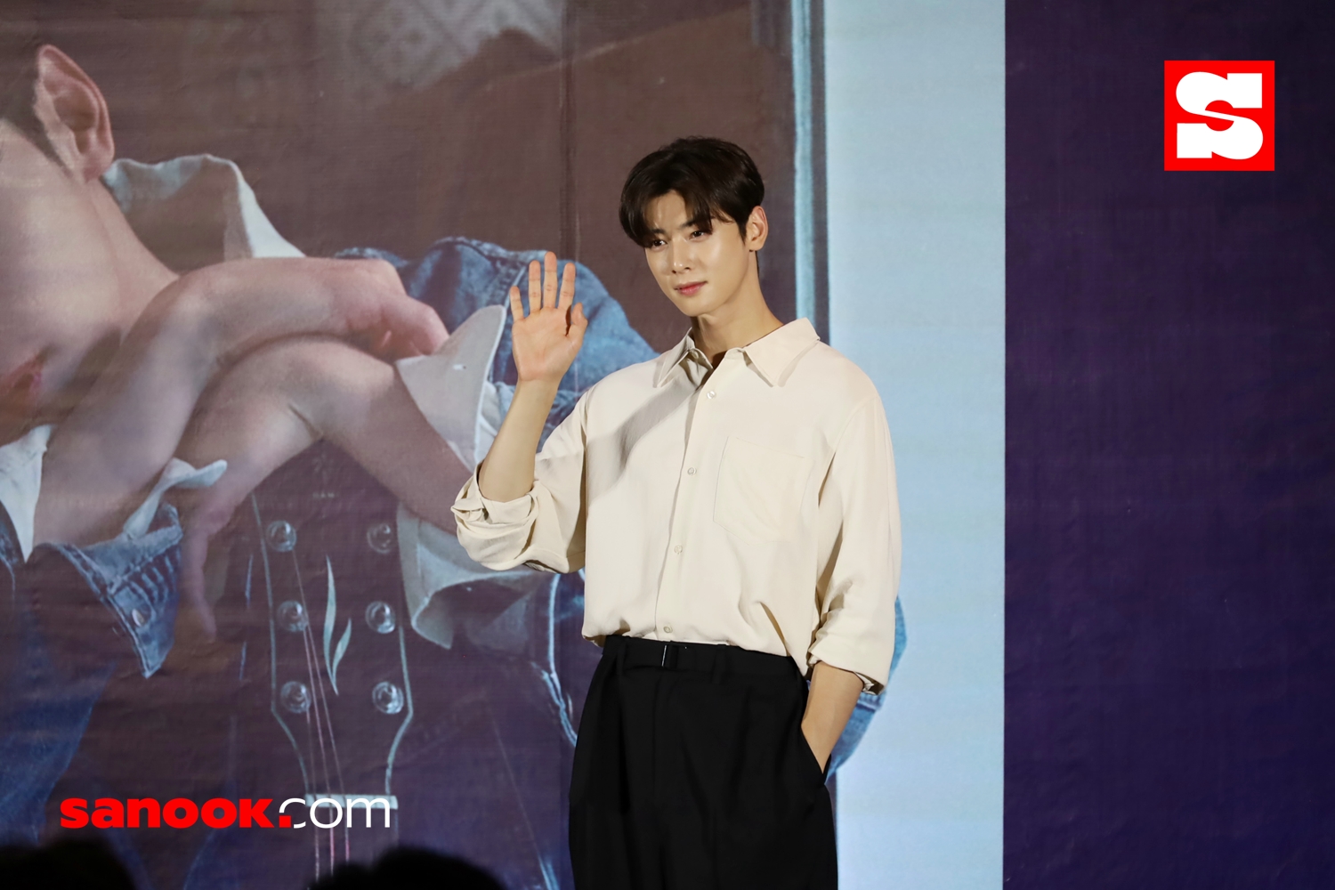 CHA EUN-WOO “JUST ONE 10 MINUTE” <STARRY CARAVAN>” in Bangkok Press Conference