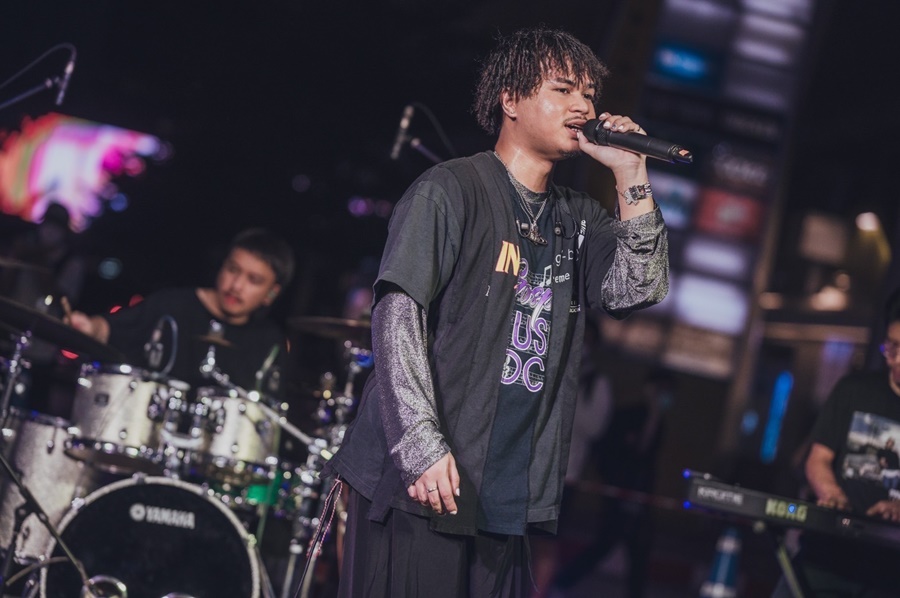 Sony Music Thailand X Siam Walking Street Performance