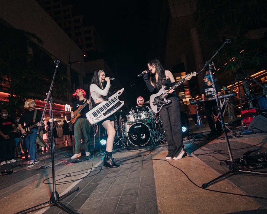 Sony Music Thailand X Siam Walking Street Performance