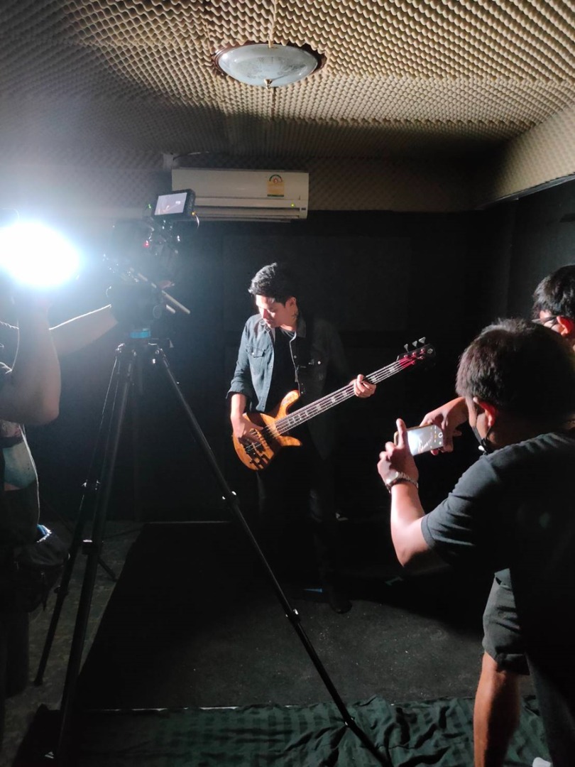 โชห่วยแบนด์ - ยังคงคิดถึงเธออยู่