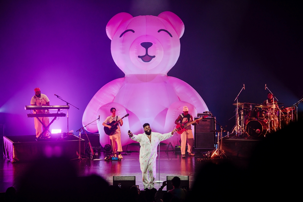 PINK SWEAT$ PRESENTS PINK MOON TOUR in Bangkok 2022