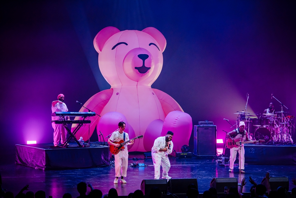 PINK SWEAT$ PRESENTS PINK MOON TOUR in Bangkok 2022