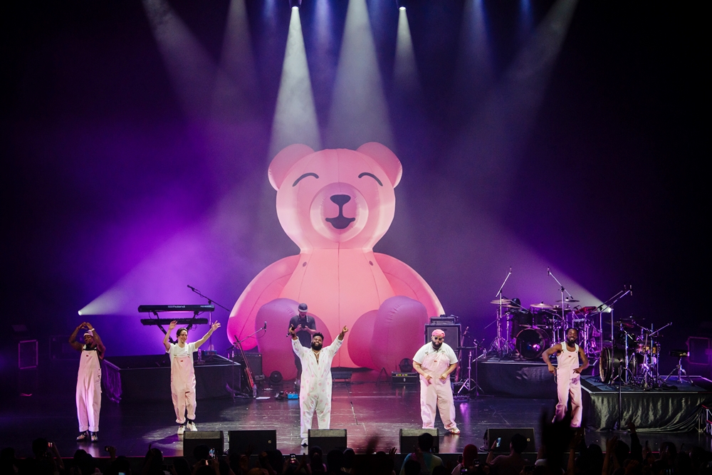 PINK SWEAT$ PRESENTS PINK MOON TOUR in Bangkok 2022