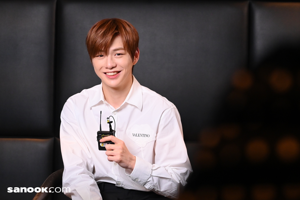 2 Minutes with Kang Daniel คังแดเนียล Behind The Scenes