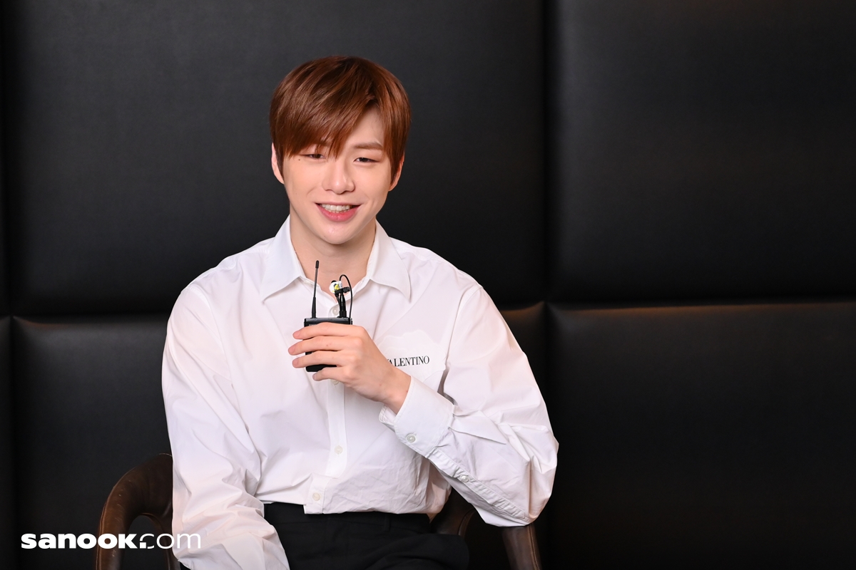 2 Minutes with Kang Daniel คังแดเนียล Behind The Scenes