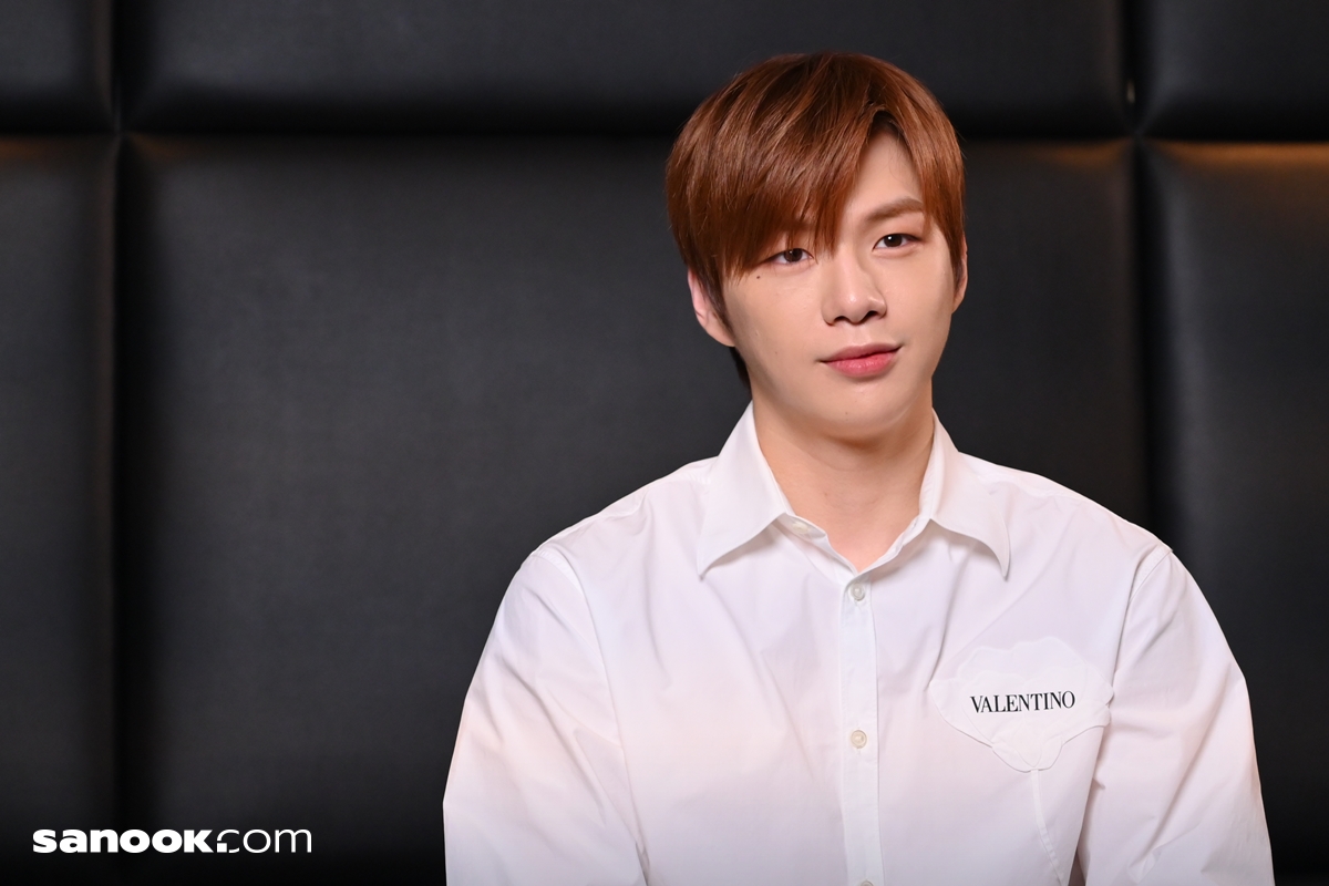 2 Minutes with Kang Daniel คังแดเนียล Behind The Scenes