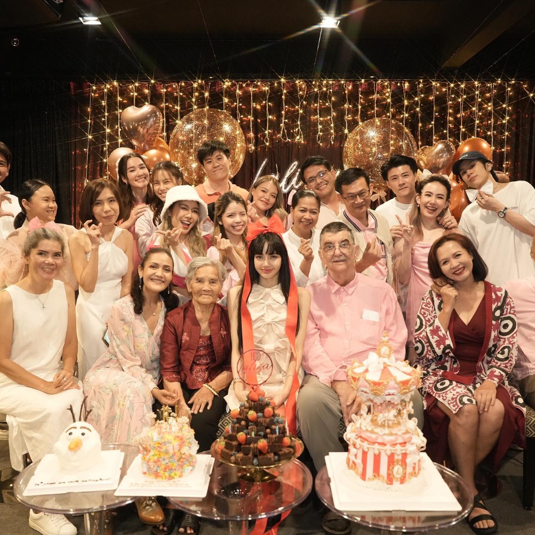 ลิซ่า LISA BLACKPINK Birthday Party 2023