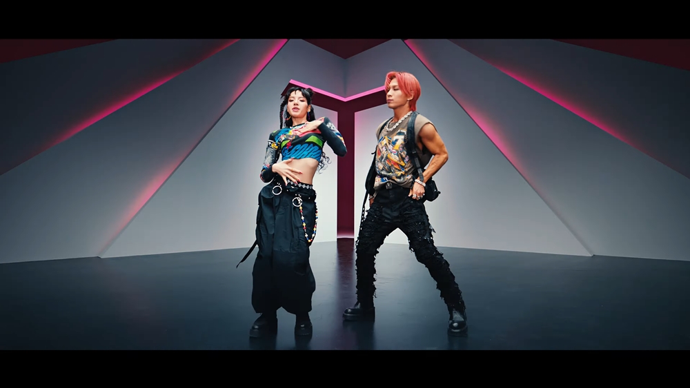 TAEYANG - ‘Shoong! (feat. LISA of BLACKPINK)