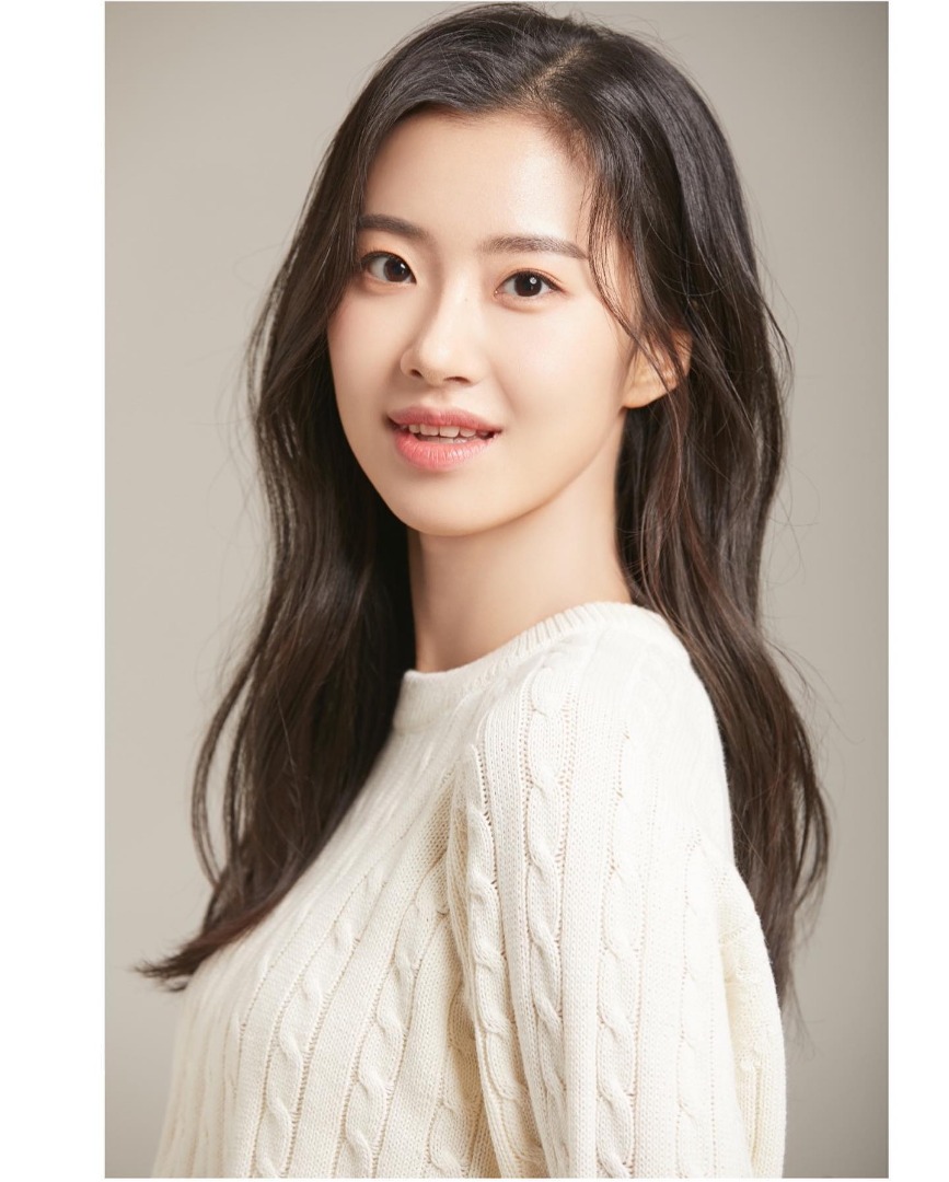 คิมมินอา (Kim Min Ah) พี่สาวจองอู (Jungwoo) NCT