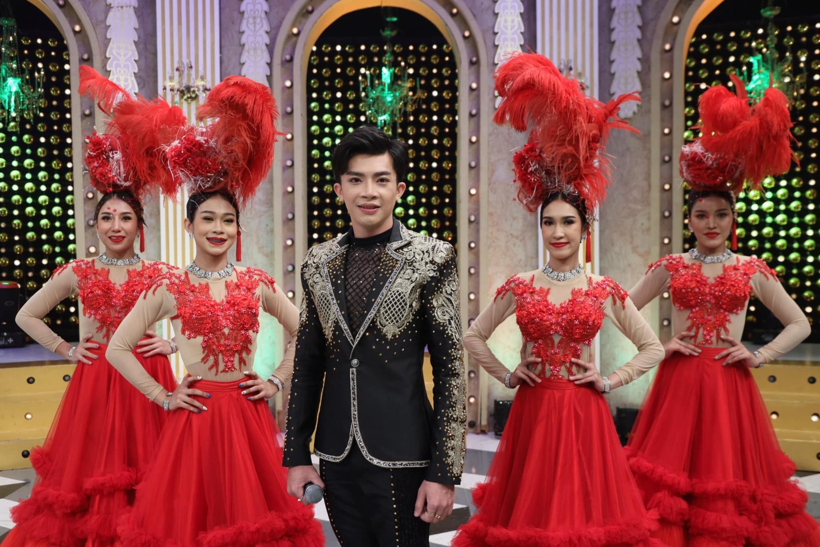 อาร์ต-อรรถชัย 