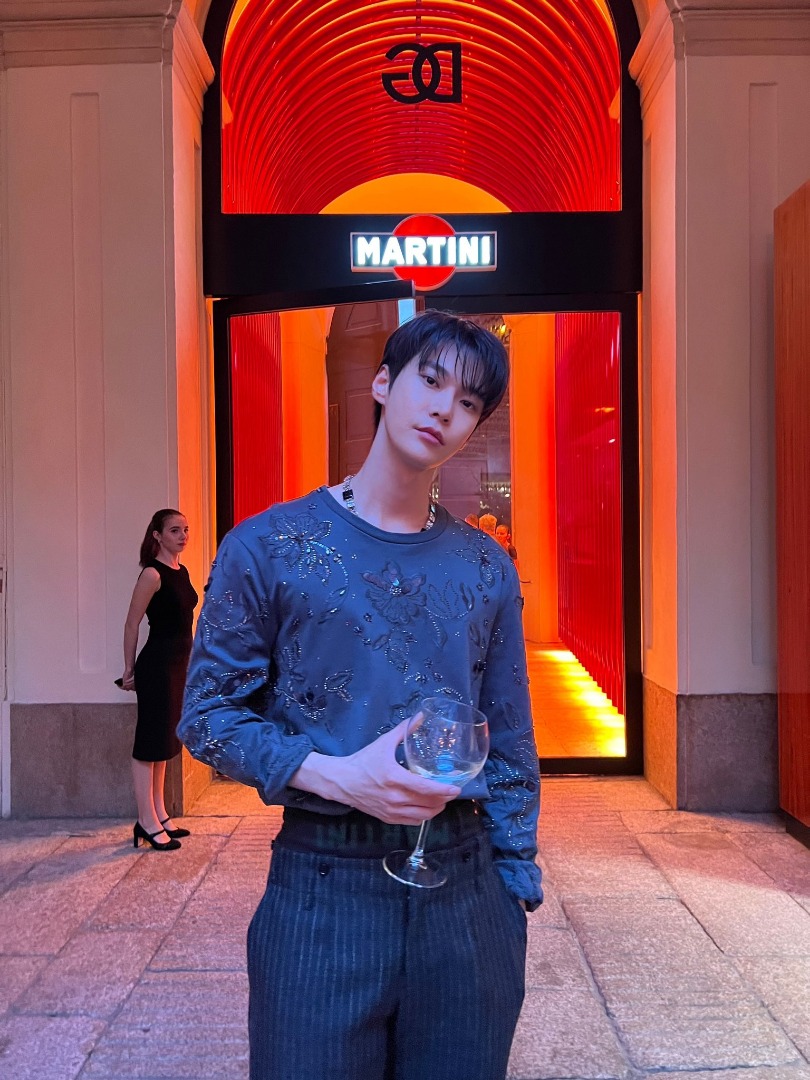 DOYOUNG Dolce & Gabbana fashion show in Milan