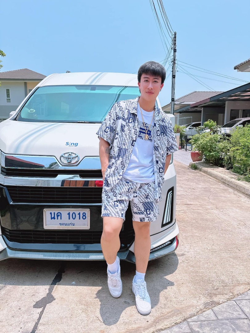 นุ๊ก ธนดล