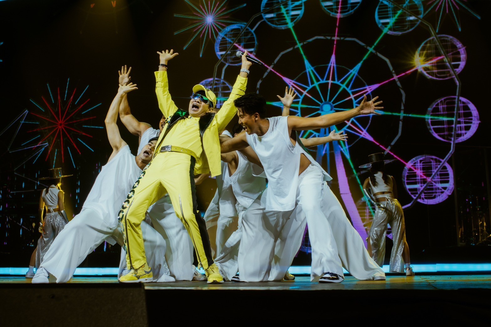 THE TIME MACHINE โตมากับทุกค่ายเพลง