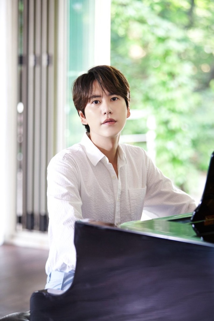 คยูฮยอน KYUHYUN SUPER JUNIOR