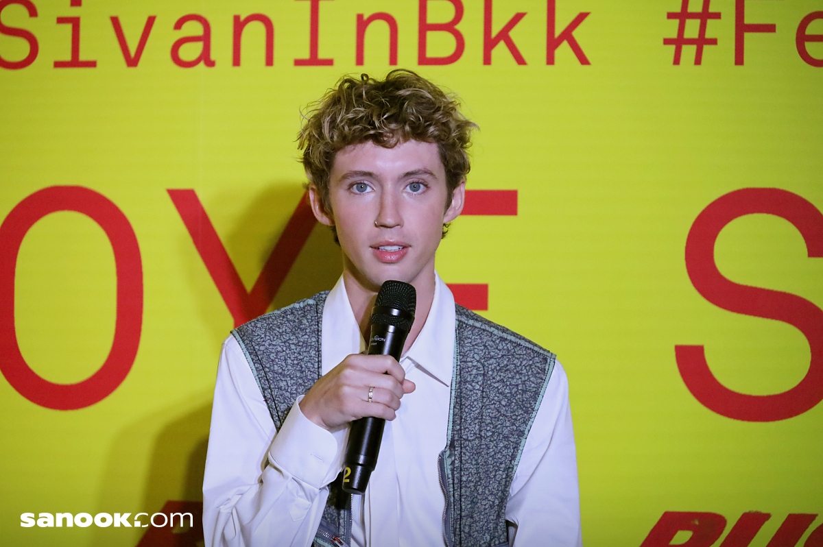 Feel The Rush : Troye Sivan Press Conference