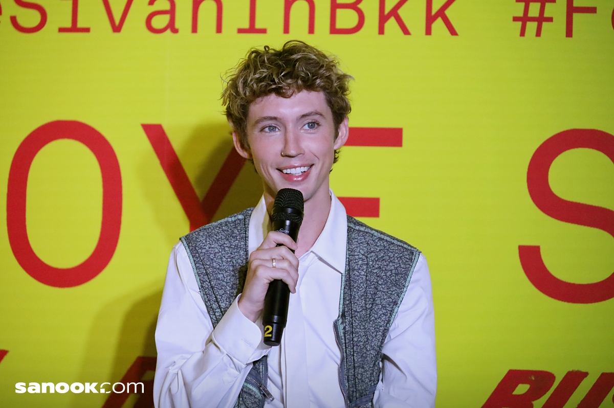 Feel The Rush : Troye Sivan Press Conference