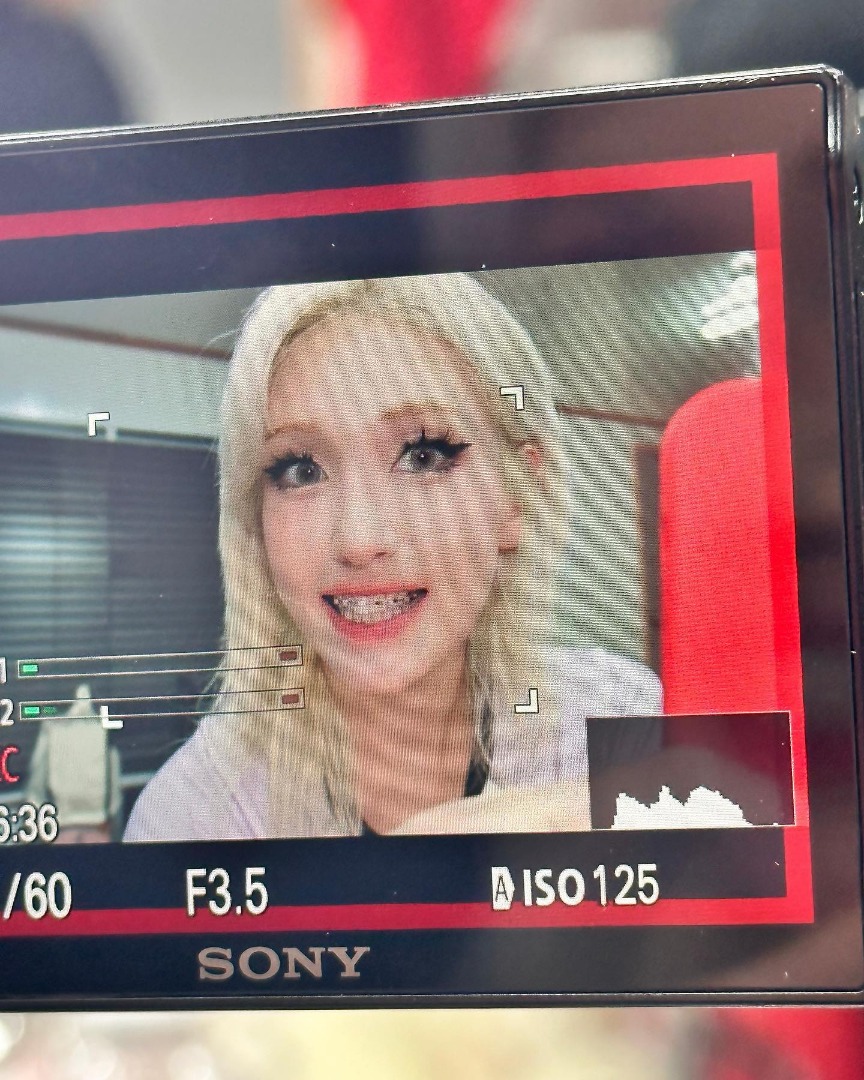 จอนโซมี Jeon So Mi