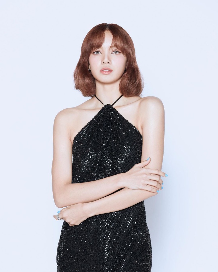 ลิซ่า LISA BLACKPINK