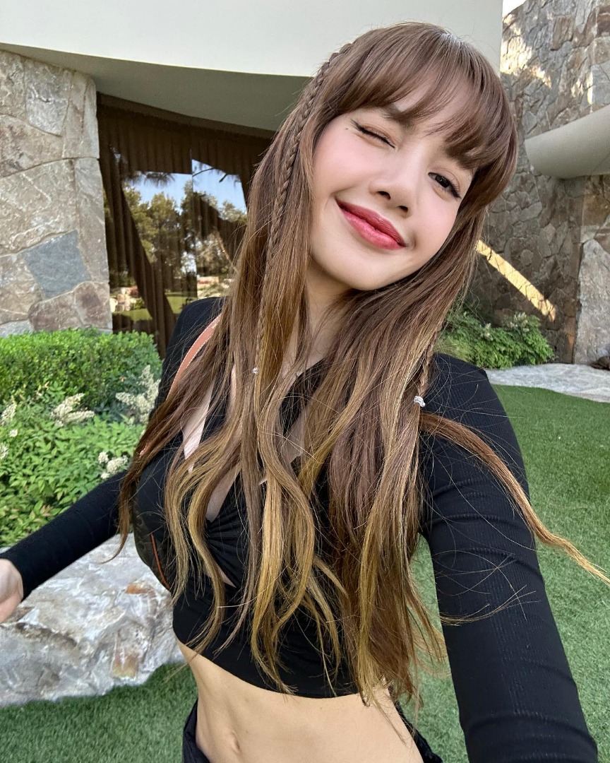 ลิซ่า LISA BLACKPINK