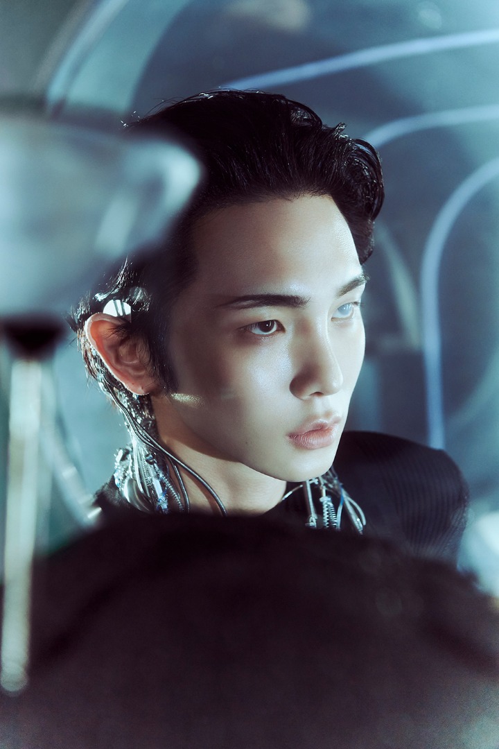 KEY (คีย์) วง SHINee ปล่อยเพลงใหม่ ‘Pleasure Shop’ ดำดิ่งสู่โลก ‘ไซบอร์ก KEY’