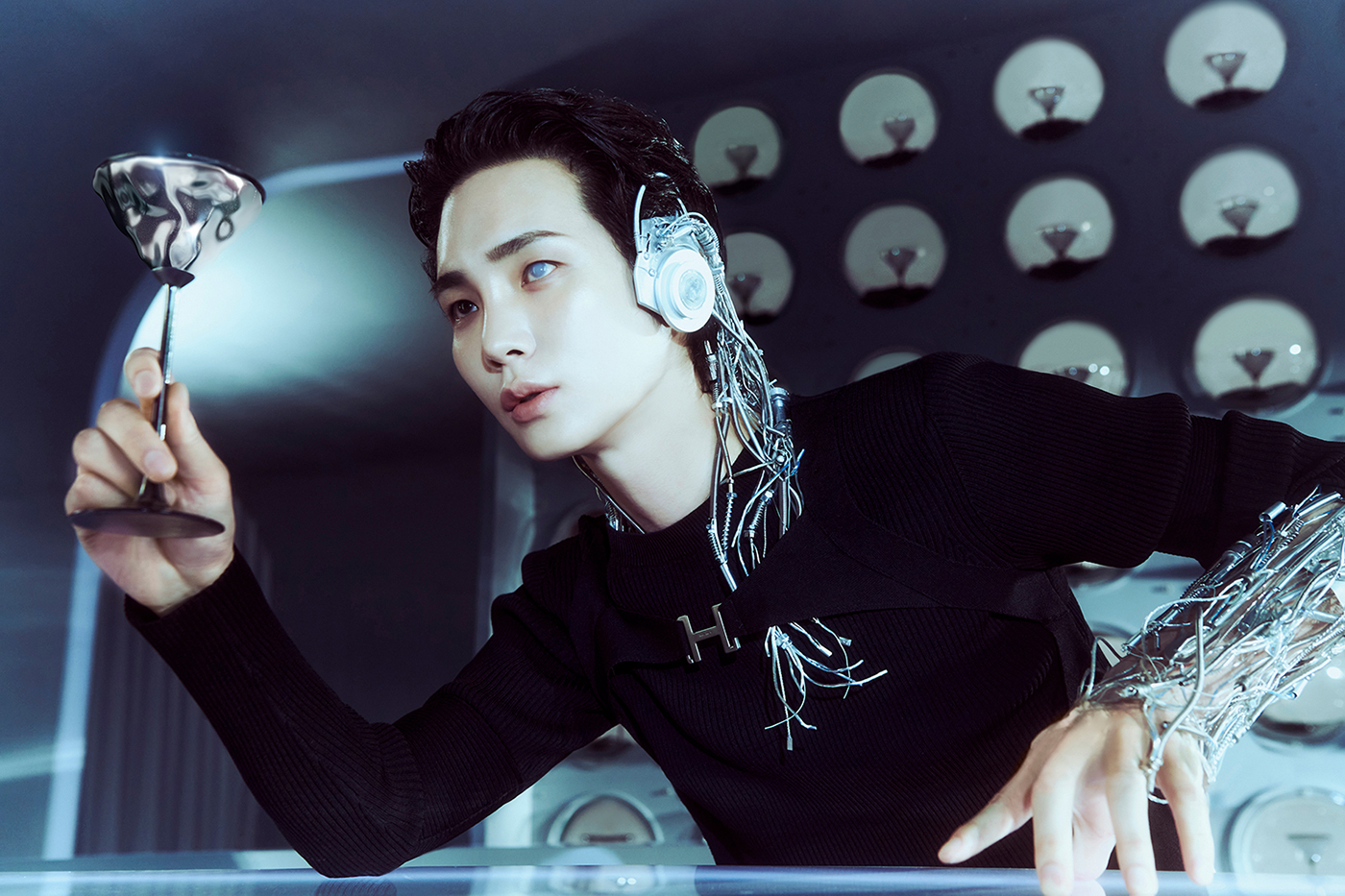 KEY (คีย์) วง SHINee ปล่อยเพลงใหม่ ‘Pleasure Shop’ ดำดิ่งสู่โลก ‘ไซบอร์ก KEY’