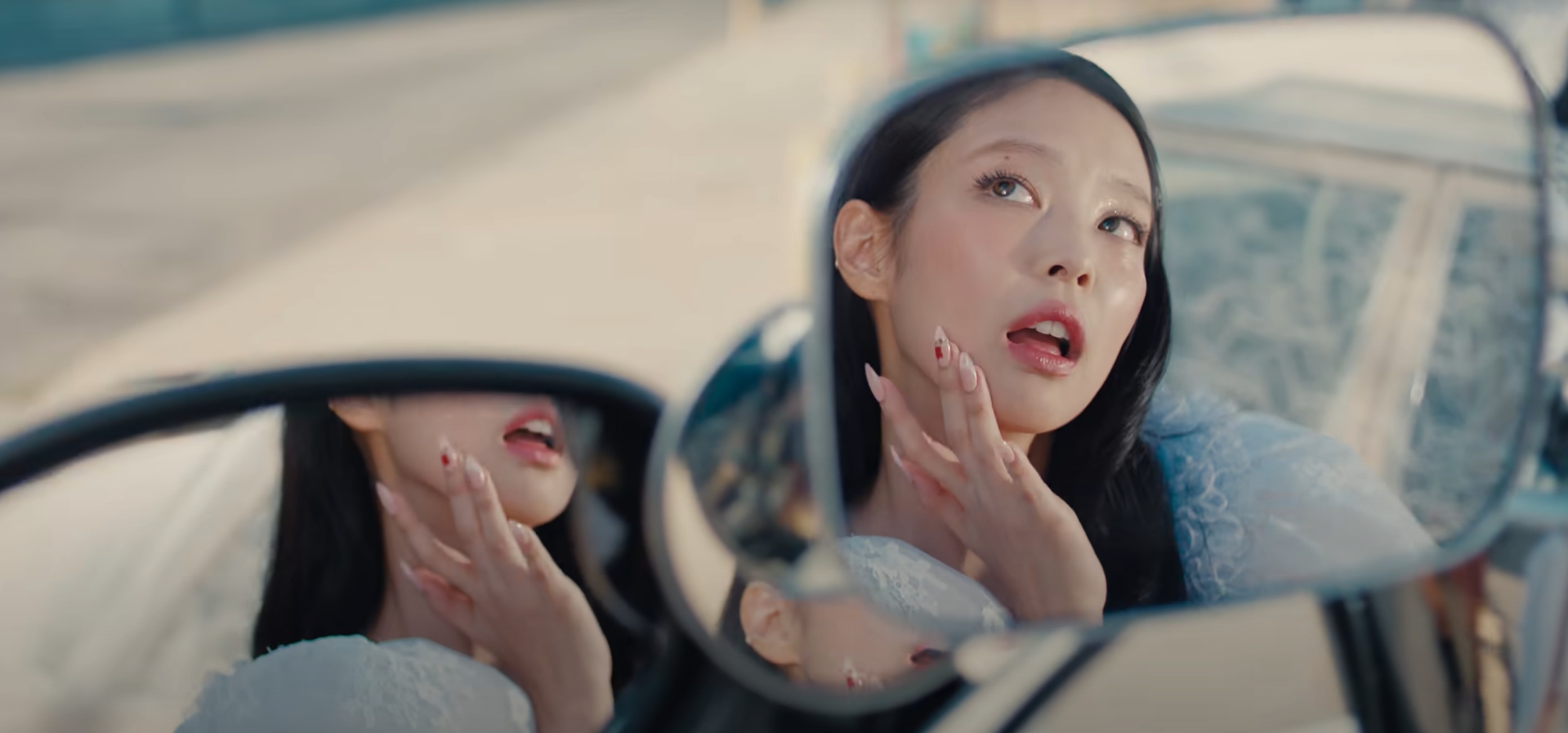 เจนนี่ (JENNIE) ปล่อยเพลงใหม่ “Mantra” ลุคผมบลอนด์ พร้อมท่าเต้นสุดแซ่บ! (คลิป)