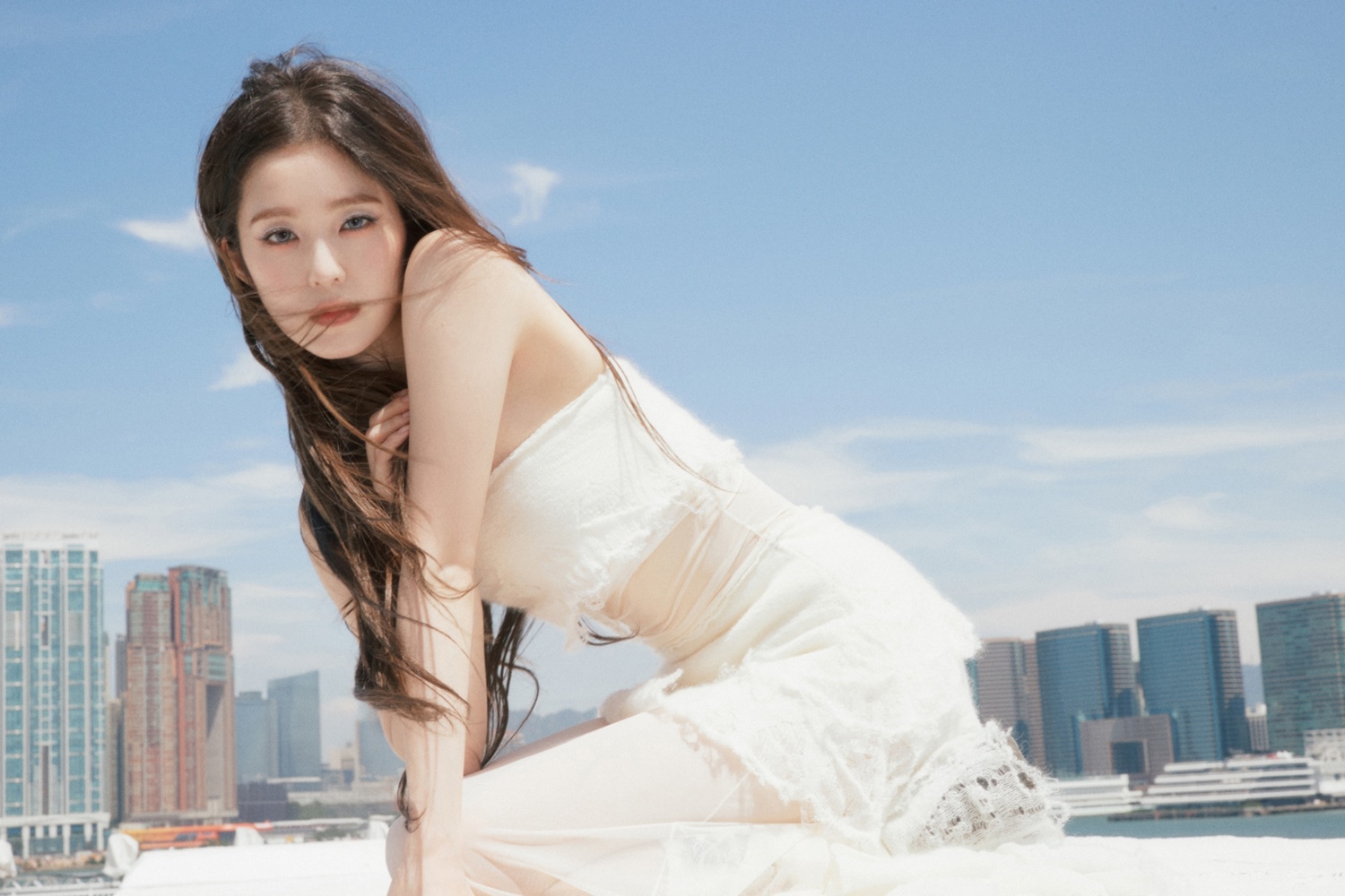 IRENE ผลิบานในฐานะศิลปินเดี่ยว! มินิอัลบั้มแรก ‘Like A Flower’ ยอดทะลุกว่า 2.5 แสนชุด