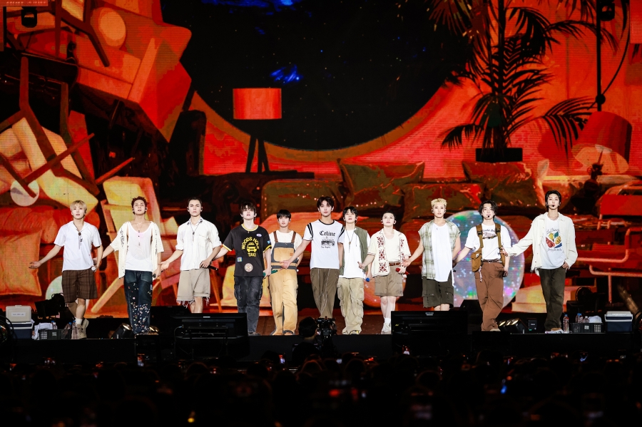 SEVENTEEN [RIGHT HERE] WORLD TOUR IN BANGKOK 