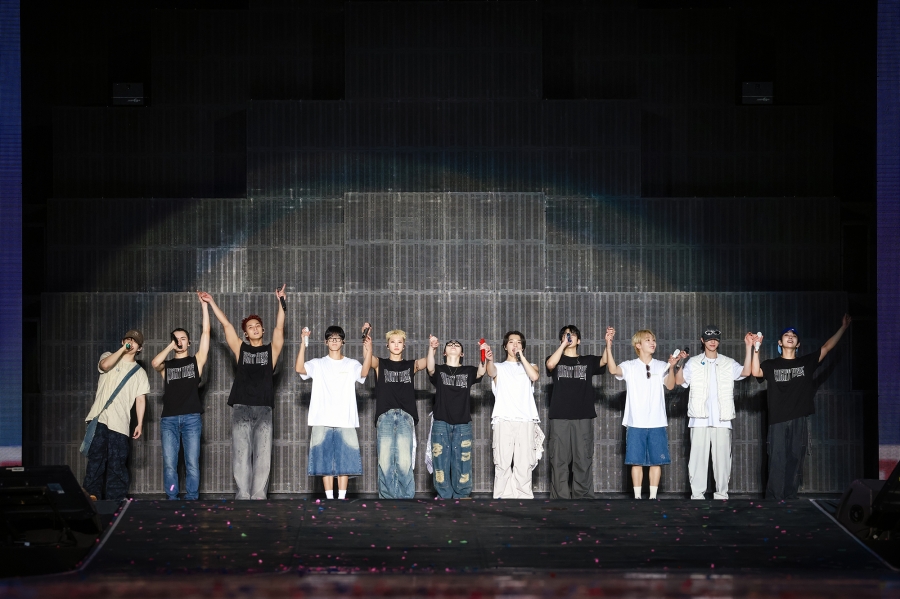 SEVENTEEN [RIGHT HERE] WORLD TOUR IN BANGKOK 