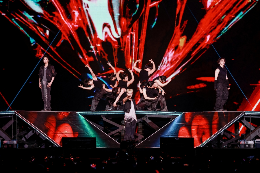 SEVENTEEN [RIGHT HERE] WORLD TOUR IN BANGKOK 