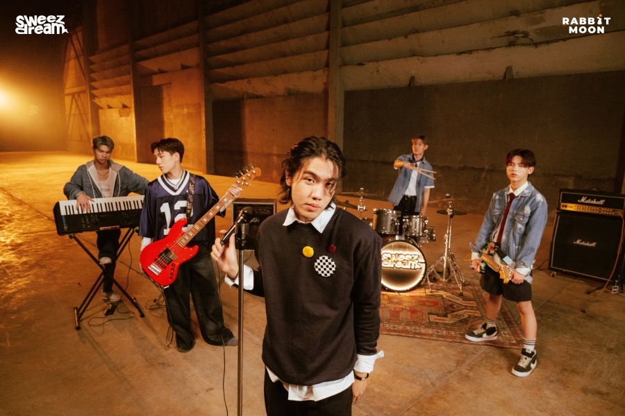 ความรักอย่าเพิ่งไป - sweezdream 