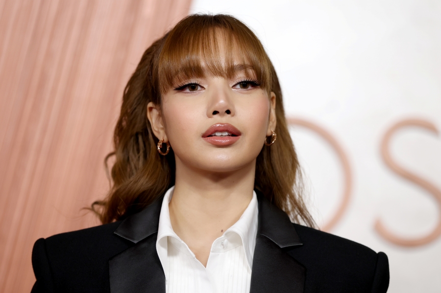 ลิซ่า เดินพรมแดง ออสการ์ 2025 