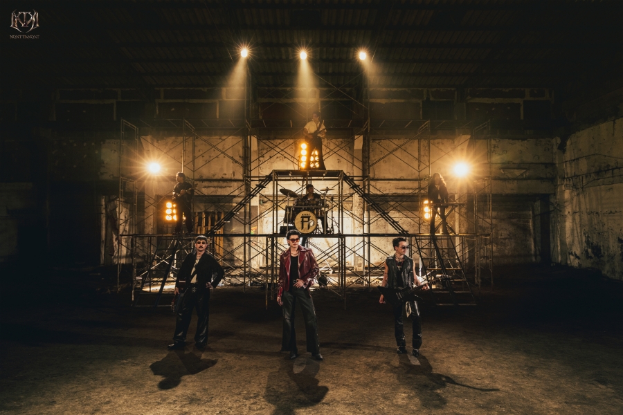 คนฝั่งทน - NONT TANONT Feat. TaitosmitH  ﻿