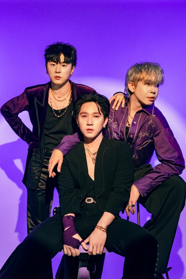 "รีบไปเถอะ เดี๋ยวเขารอนาน (Exp)" - Slapkiss 