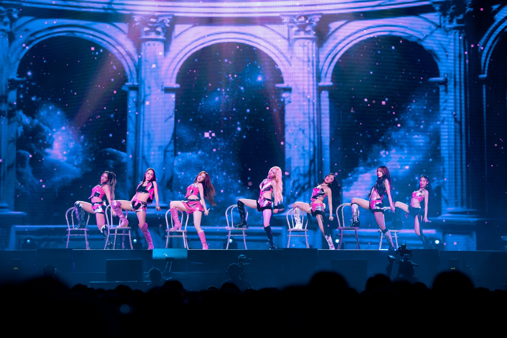 XOXO MULTIVERSE CONCERT