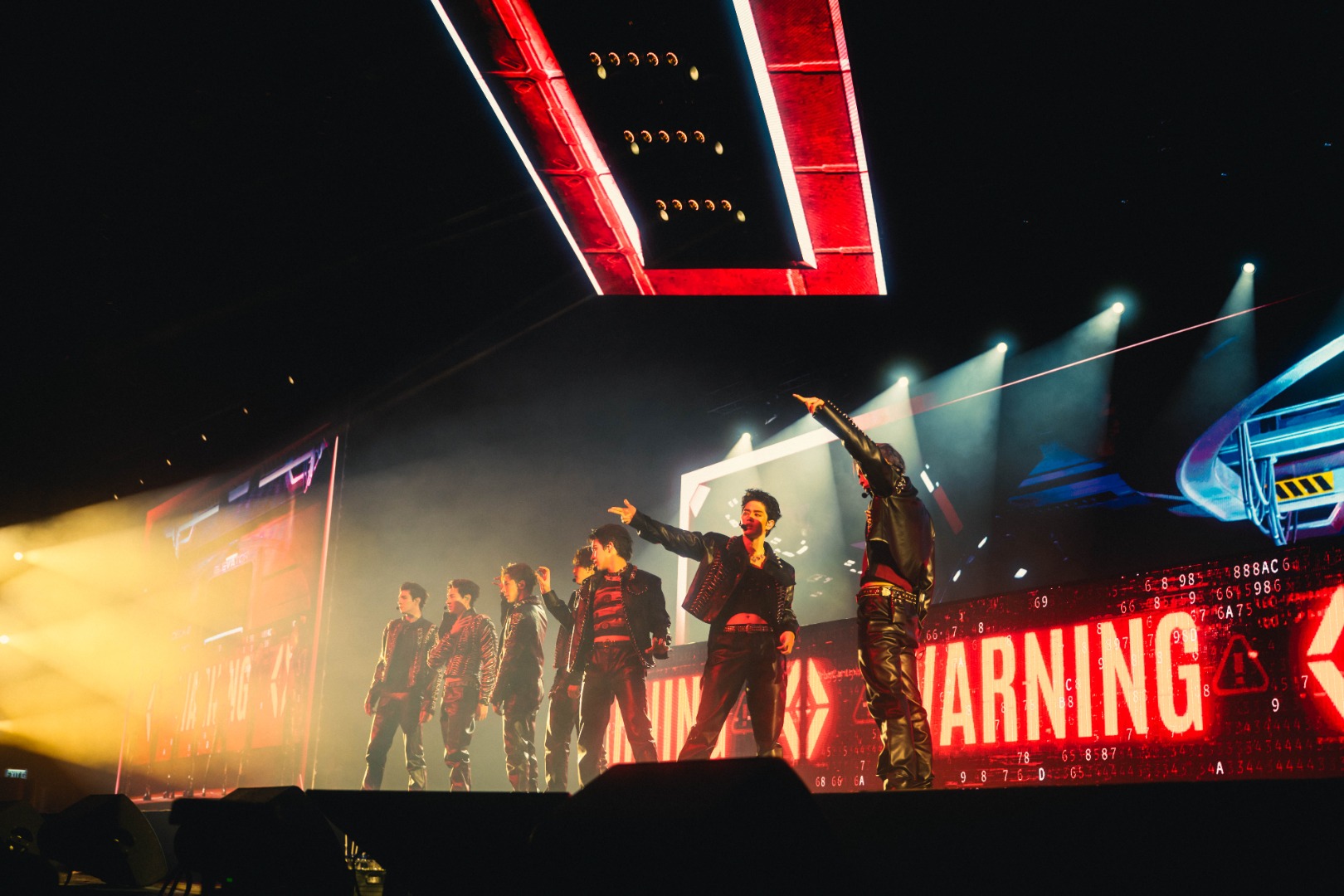 XOXO MULTIVERSE CONCERT