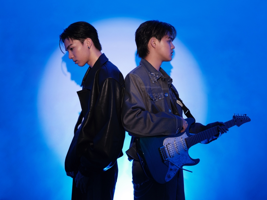 กลับไปกลับมา (REVERSE) - RIIV