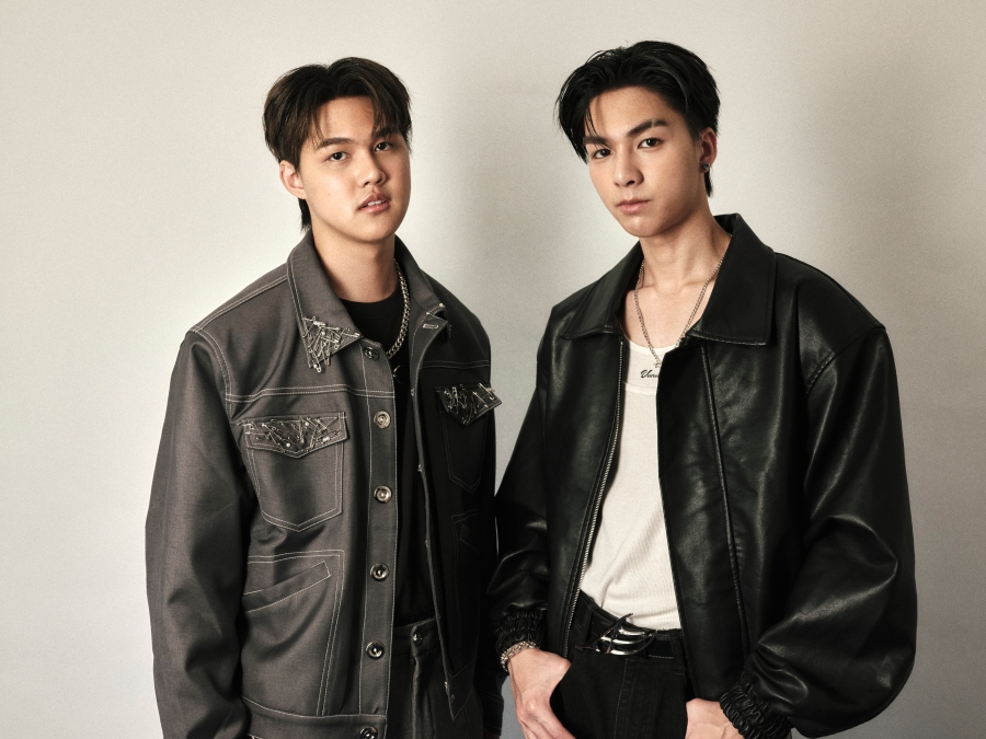 กลับไปกลับมา (REVERSE) - RIIV