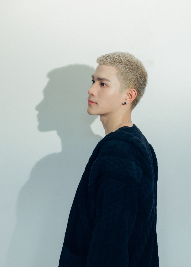 Side To Side - FOURTH feat. MABELZ PiXXiE