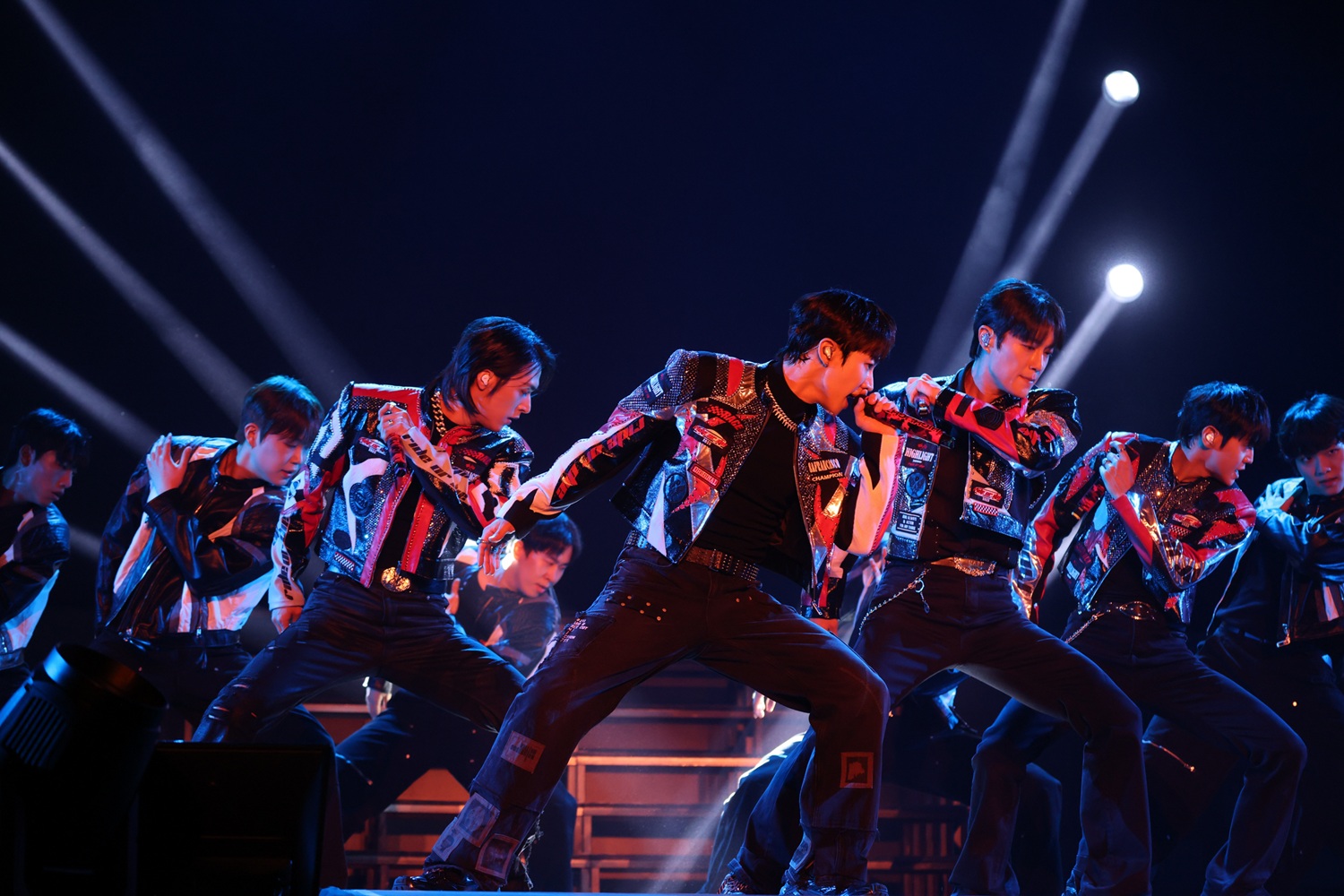 คัดมาแต่ไฮไลท์เด็ด! กับ ‘HIGHLIGHT LIVE 2025 [RIDE OR DIE] IN BANGKOK’ คอนเสิร์ตโซจึ้งจาก 4 หนุ่ม HIGHLIGHT