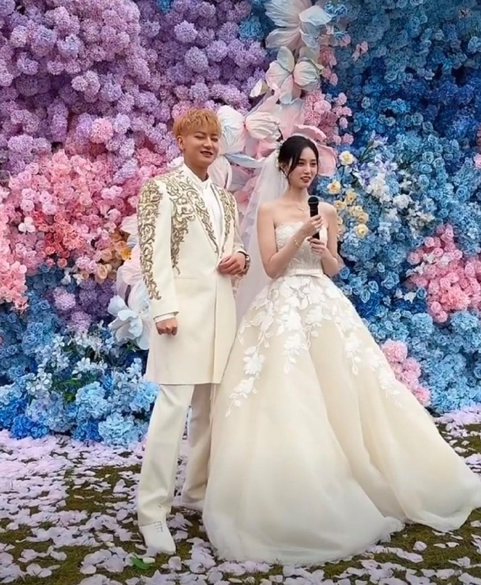 งานแต่งงาน หวงจื่อเทา-สวีอี้หยาง