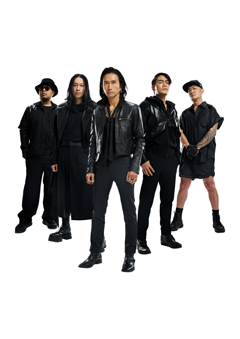 นั่งเล่นกาญ