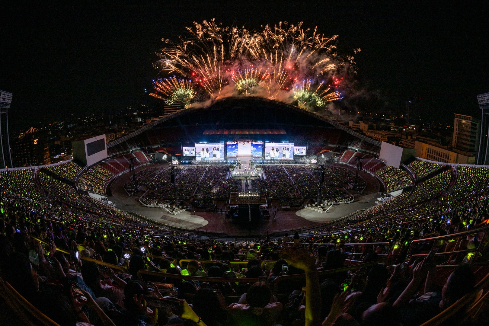 SMTOWN LIVE 2025-26 [THE CULTURE, THE FUTURE] in BANGKOK
