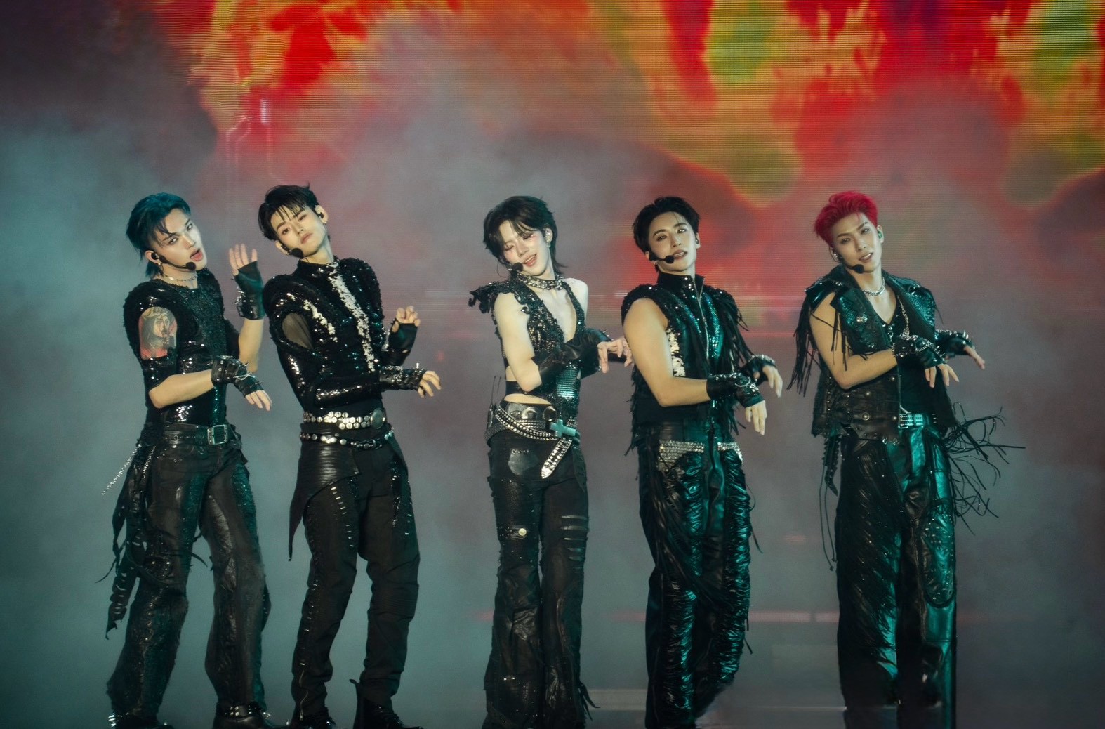 PERSES ไม่มีกั๊ก! ‘UNCENSORED CONCERT’ คอนเสิร์ตใหญ่ครั้งที่ 2 ปลดล็อกตัวตนใหม่ โชว์ศักยภาพรอบด้าน